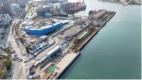 百年碼頭煥新 青島國際郵輪港區(qū)二號碼頭16號泊位主體完工，邁向現(xiàn)代化碼頭建設與管理新篇章